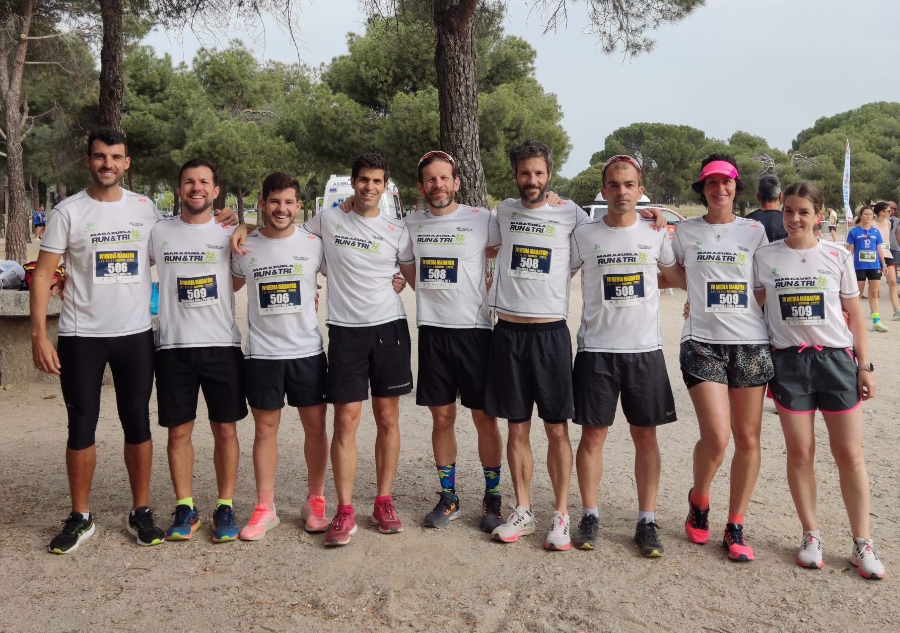Miembros del club en una de sus primeras carreras Jose miembro fundador de marazuela run&tri
